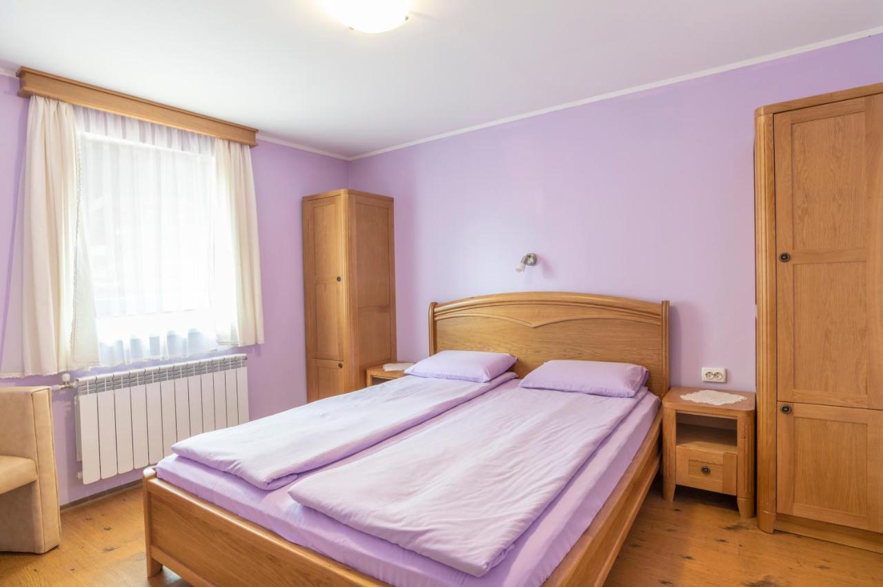 Guest House Roden Dom Koprivstica Kültér fotó