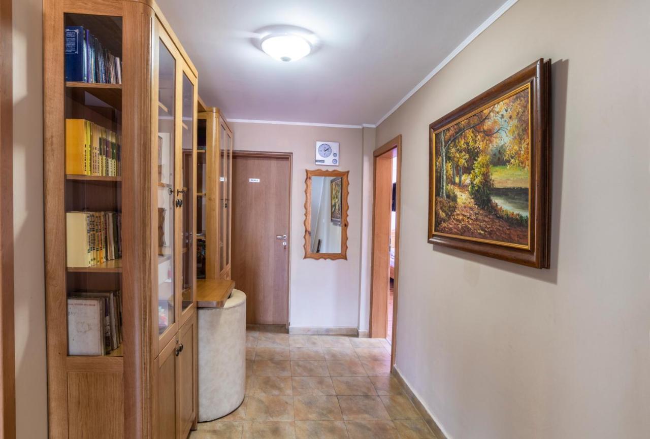 Guest House Roden Dom Koprivstica Kültér fotó
